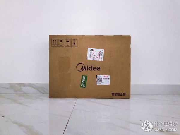 新国货领跑高端家庭清洁市场--美的扫地机器人i5Extra评测