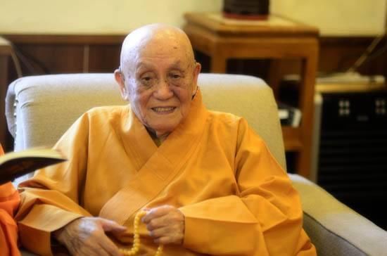 一位老僧告诫：人再好，也别在三件事上“退让”，坏人会得寸进尺