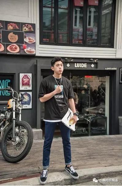 六招造型神技巧教你搭配Oversize T恤也能穿出好比例