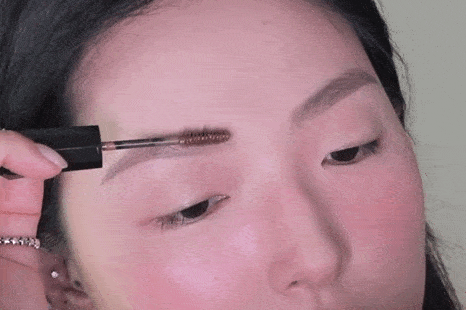  不配■“单眼皮小眼睛”看回来！教你如何画眼妆画法，看了以后请不必再聊：我不配！