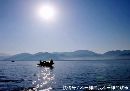  【诗词】七首西江月：多少繁花终似水，曾经锦瑟又如烟