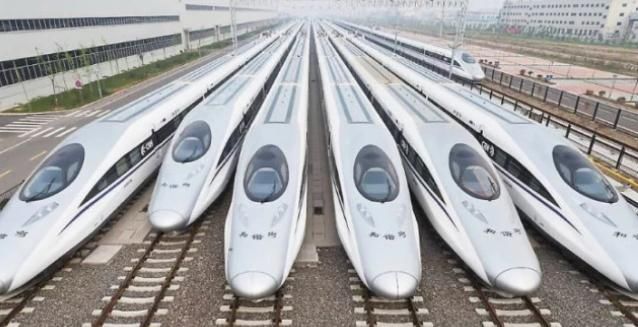 中国高铁究竟有多耗电？看完才知真相，网友：怪不得说一直在亏损