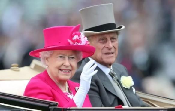 英国皇家赛马会=年度心机大会，梅根凯特大PK，你站哪一个?