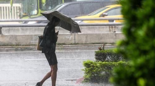紧急通知！“山竹”台风将于明日强势登陆我国华南沿海地区！