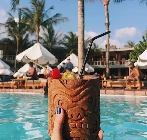 故宫新出的雪糕美上天！“带着雪糕去打卡”，你们真的太会玩了