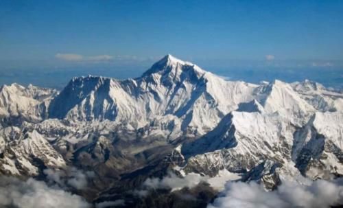 高达8848米的珠穆朗玛峰，其山顶的温度究竟是多少？