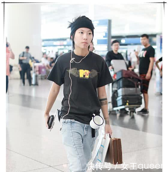 本以为窦靖童的“凤梨头”够抢镜的了，可看到刘嘉玲，我无语了！