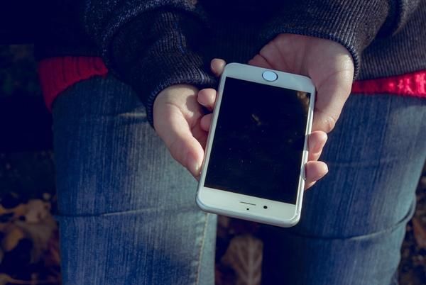  「授权码」怒赞工信部！携号转网定了