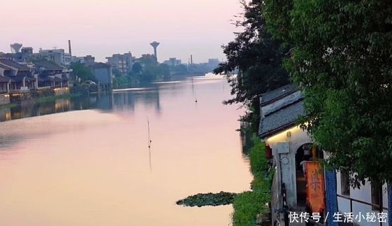 杭州名气最大的古镇，好评如潮，如今为何游客称体验感最差？