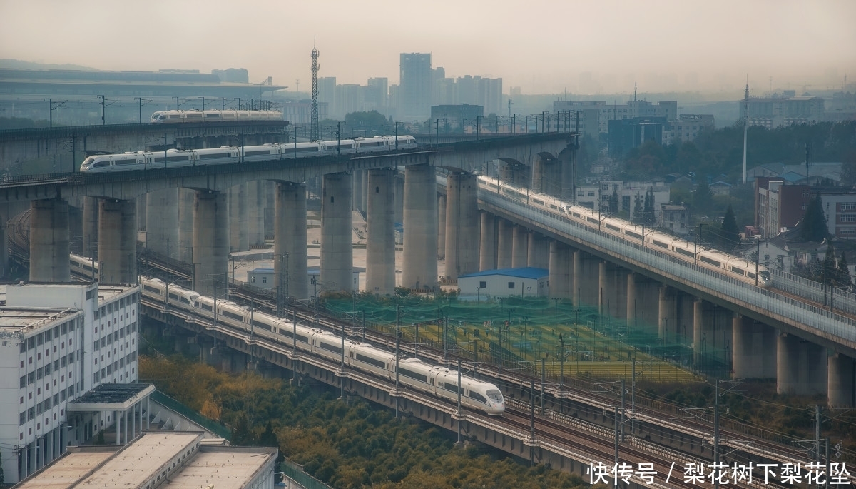  一条@四川将打造一条新城际铁路，是川南城际铁路一部分，时速35