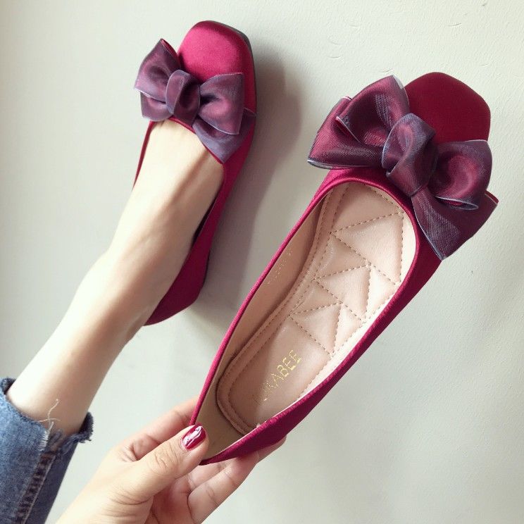 女人再穷也要有一双时尚女鞋，里面大有讲究，真是帅惨了