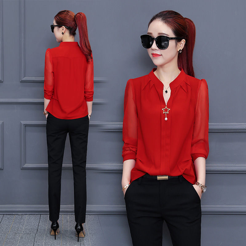 入秋了，聪明女人都不再买短袖，瞧瞧这样的秋装，美得一塌糊涂