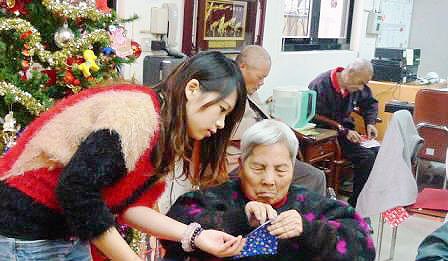 不去养老院，也不和子女住一起，越来越多老人选择“新型养老”！