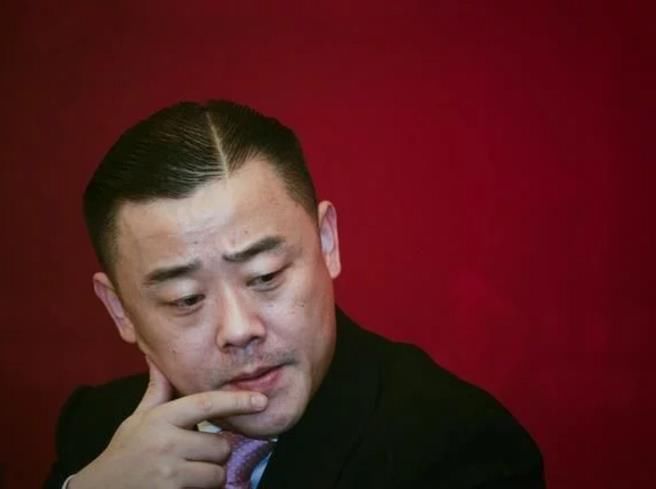 周立波又一次发录音证据，持枪涉毒事件澄清，胡洁很无辜