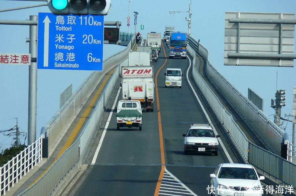 世界上最会骗人的大桥，近90度垂直桥面，老司机敢上不敢下！