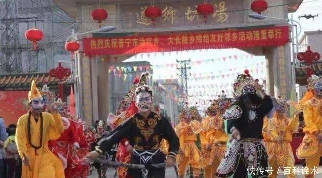  全村人@中国人口最多的村庄，全村人都是同样的姓，人口相当于一