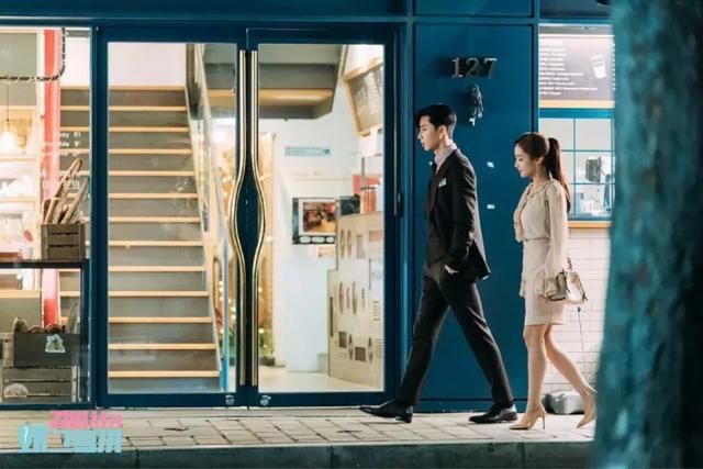 衬衫年年买，这件最出彩！