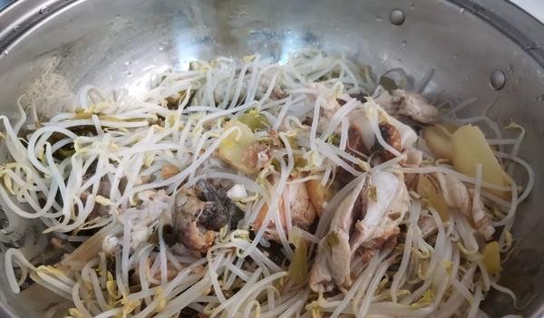  「吃法」重庆菜谱里最经典的一道菜，是重庆菜的先锋，酸菜鱼的美味吃法！