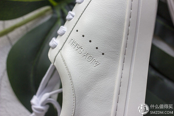 【好物分享】 篇十:方头AJOY SAHU小白鞋，穿出与众不同style!