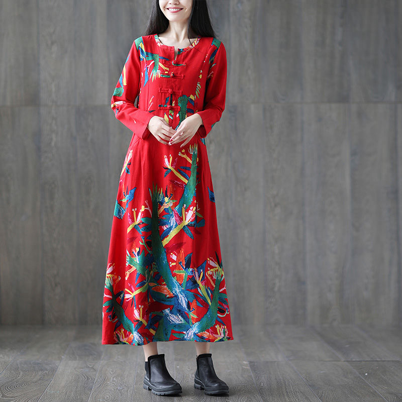 “微胖”身材最性感!穿连衣裙丰满曼妙，女人味十足，火辣又撩人