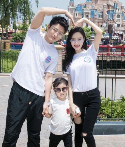 面对路人食言，贾乃亮只好发微博澄清所有事情，众网友表示祝福！