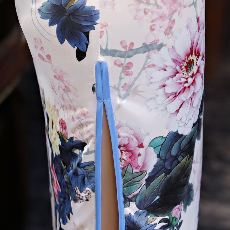 居然有人把“国花”穿在身上,高贵华丽,美的让人移不开眼