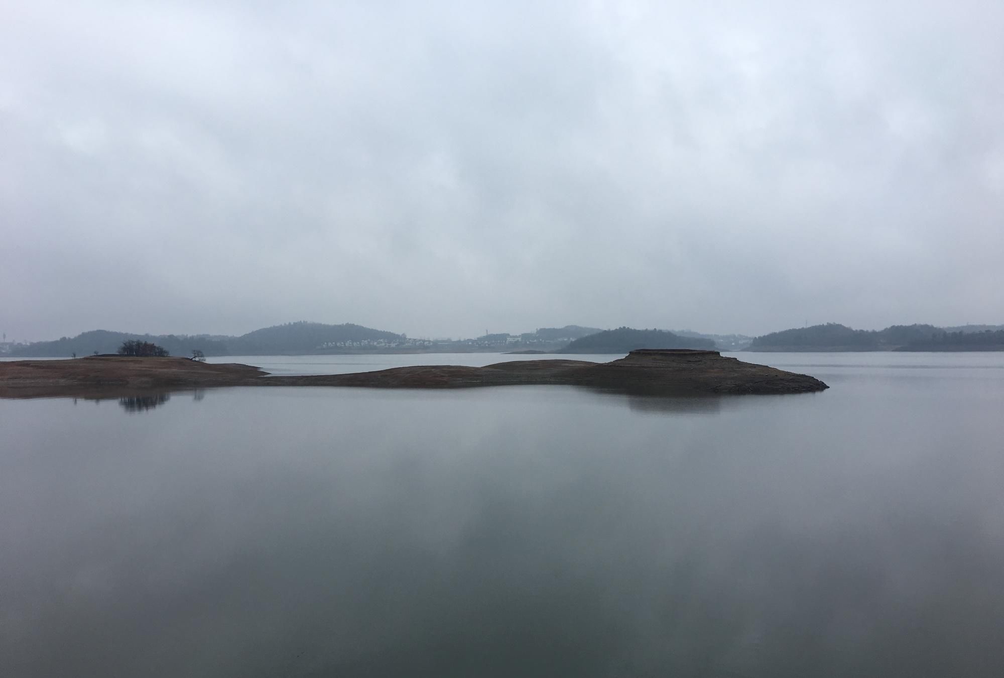  『夏季』夏季大水面钓大鱼，掌握这3招，大鱼乖乖上岸