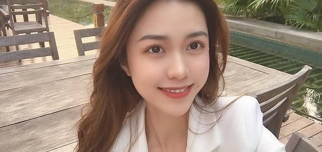  「告诉」美容师悄悄告诉你,皮肤暗黄总是白不起来,请注意以下几点