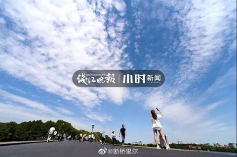  出门@今早出门被冻到没？周末杭城要刮大风！还有新台风即将生成