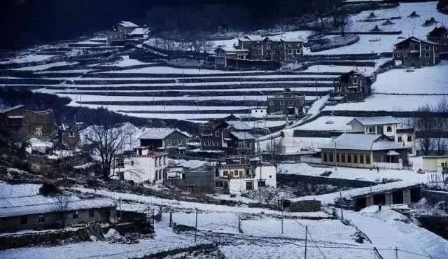  「叫板」四川敢叫板九寨沟和稻城亚丁的小城，美得惊人却很低调