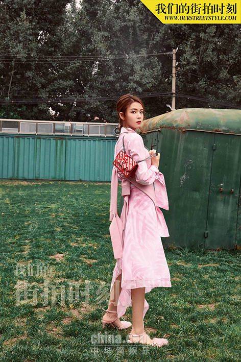 陈瑶粉色时装大片 点燃夏日最甜少女心