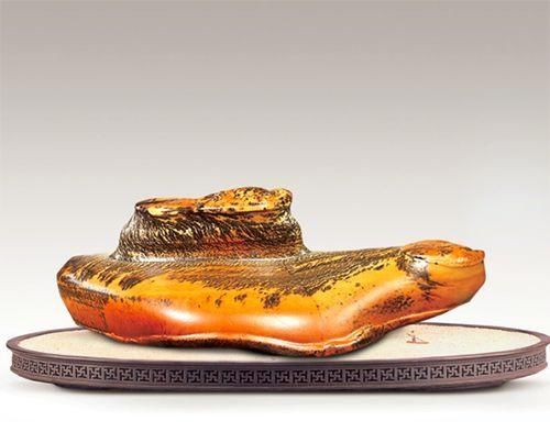 小县城发现的石头，捡来就能卖钱，成为当地人的聚宝盆