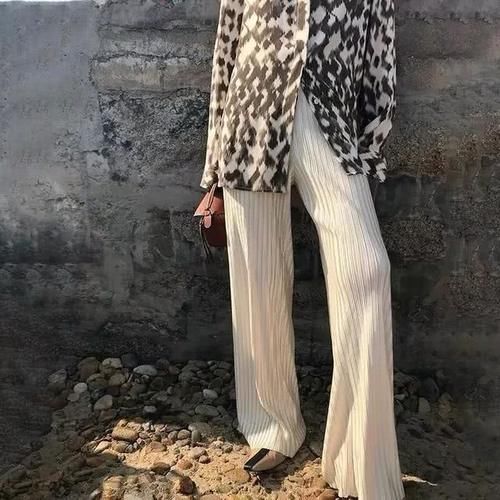 「日常」这3条裤子遮肉又显瘦,比阔腿裤更洋气时髦,还日常百搭!