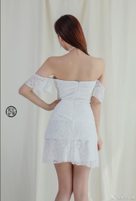 大胸自信的女孩怎么穿？抹胸、蕾丝是首选！