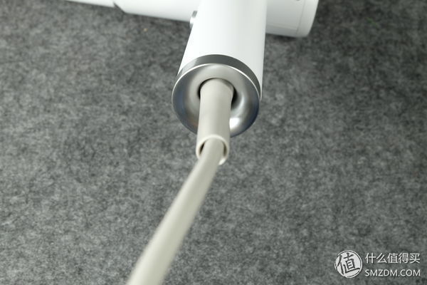 不只有颜值，还很有实力，但仍需改进:直白 HL3 便携负离子吹风机