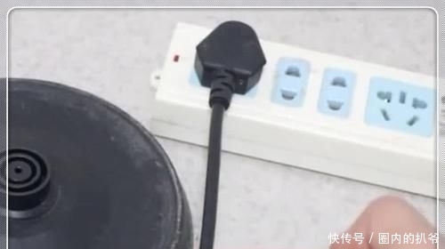  真的：用电热水壶烧水的看看，真的别再大意了，别说没有告诉你