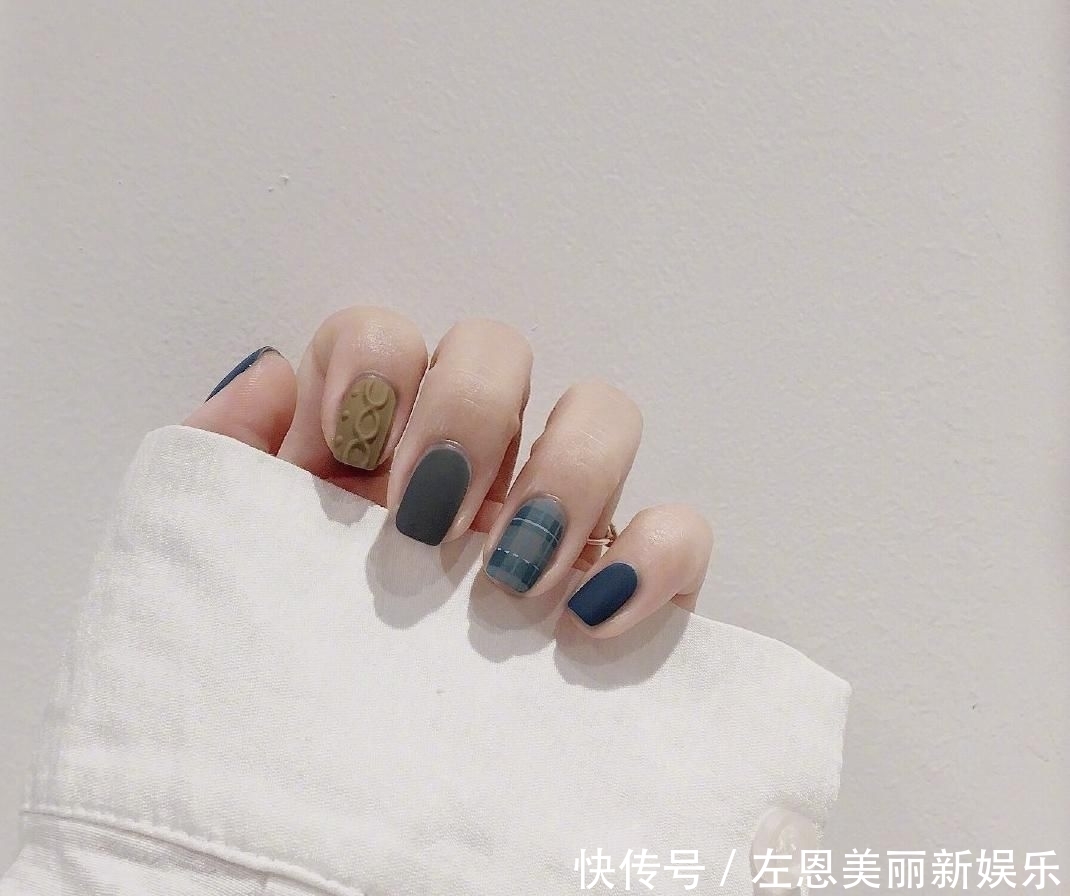  『感觉』2020早春仙女美甲攻略，涂鸦美甲可爱，草莓美甲温柔有治愈力