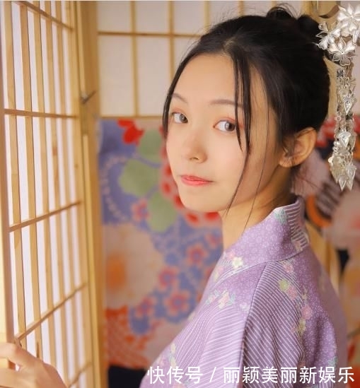  『再来看一看』太美! 小姐姐穿和服拍写真, 气场十足美丽面容不输给超模