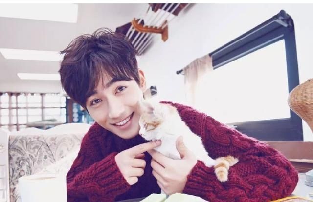 范丞丞微博收费480万 朱一龙微博退款50万 没有对比没有伤害