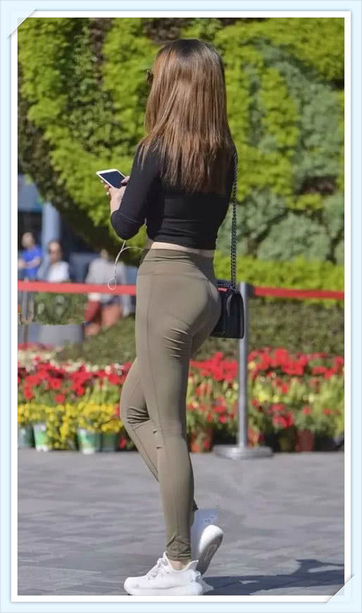 健身型美女小姐姐紧身裤大秀完美 羡煞众人