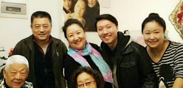 更是■没想到《大宅门》里的母子，现实中却是夫妻，老妈更是老戏骨彭玉