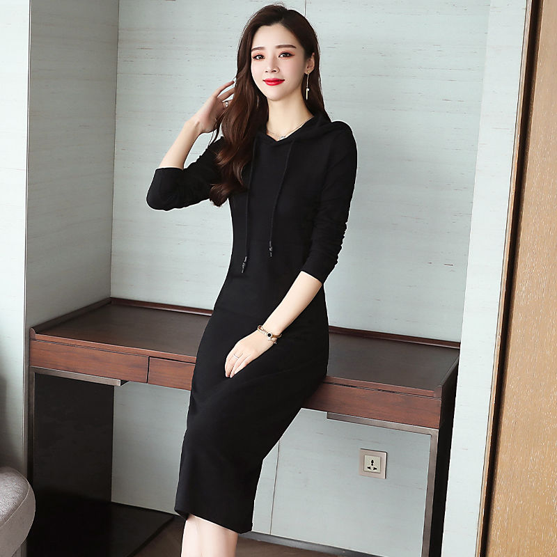 别再穿连衣裙了!现在女人流行这样穿，看看吧，一个比一个年轻