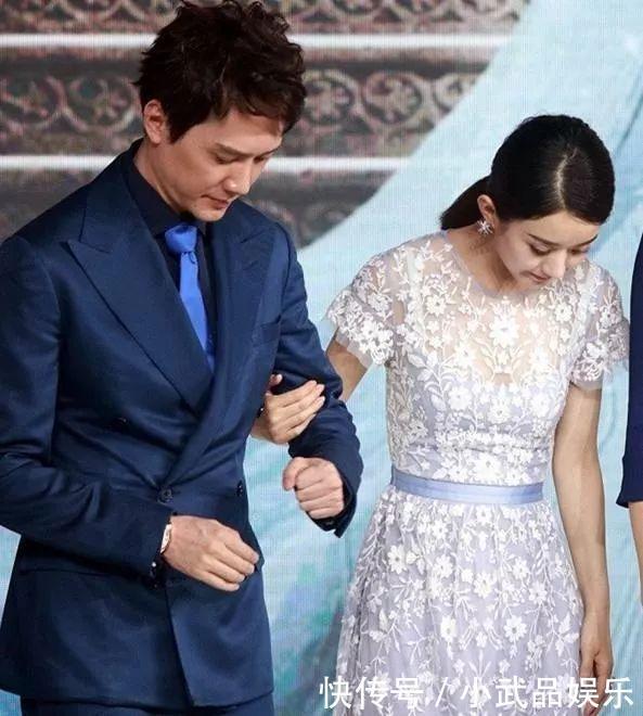 赵丽颖置顶微博疑似回应怀孕传闻，网友有心人麻烦了解一下