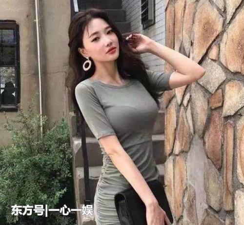 街拍：有气质有颜值的小姐姐，性感迷人又个性的女神！