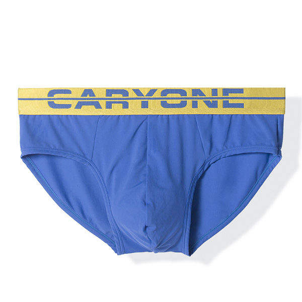 过时的三角裤赶紧扔了吧!今年流行“无角呼吸裤”，简直让人着迷