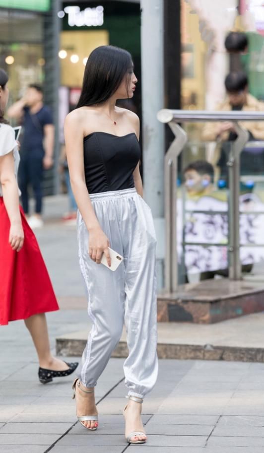 街拍性格美女图集