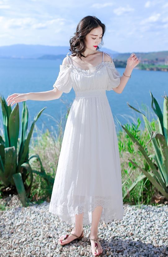 模特马来西亚亮相,花海中翩翩起舞,光看着就让人沉醉