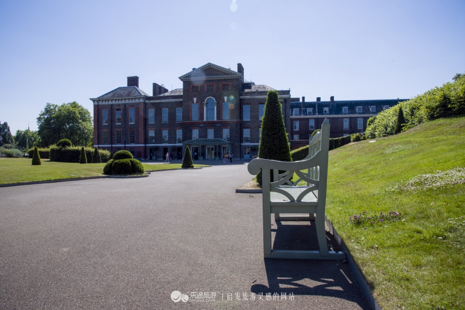 戴妃已逝,她的名字已写入这座宫殿的历史