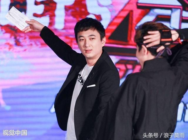 王思聪手撕李小璐，曝光1400万背后出轨真相，贾乃亮“绿”的彻底