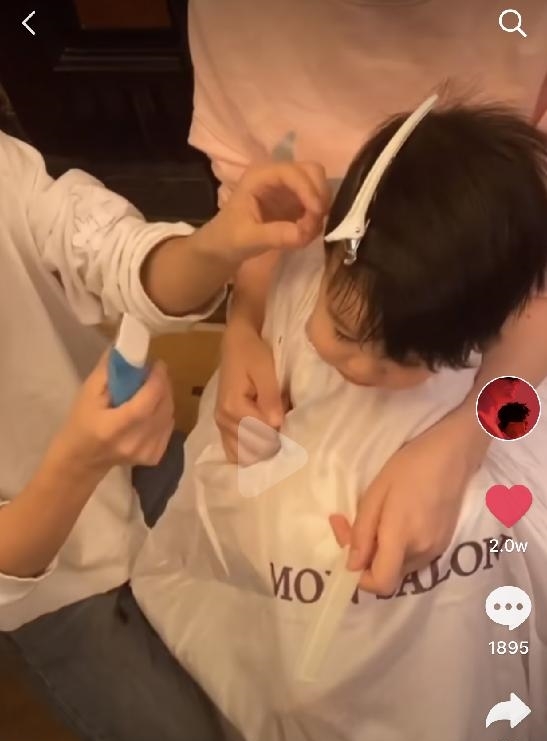  「优良」姜潮儿子正脸曝光，直呼孩子遗传妻子更多，没能遗传自己优良基因